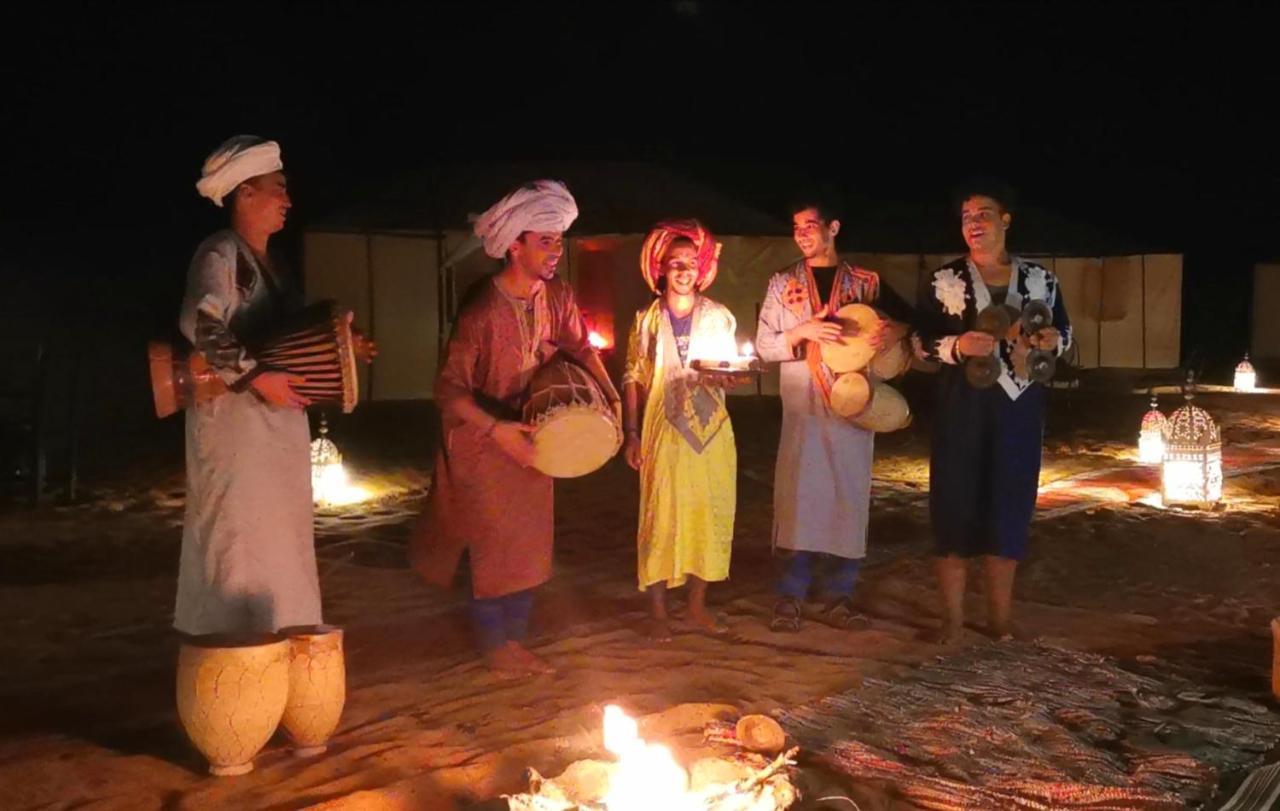 Merzouga Luxury Camp ภายนอก รูปภาพ