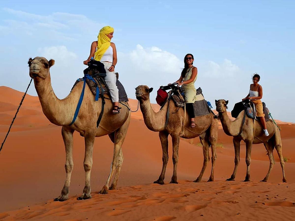 Merzouga Luxury Camp ภายนอก รูปภาพ