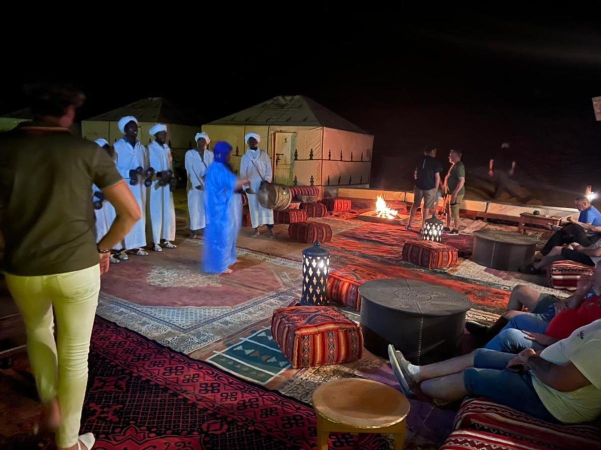 Merzouga Luxury Camp ภายนอก รูปภาพ