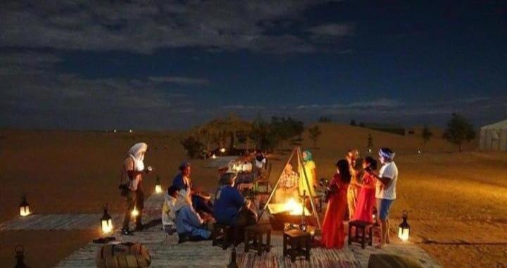 Merzouga Luxury Camp ภายนอก รูปภาพ