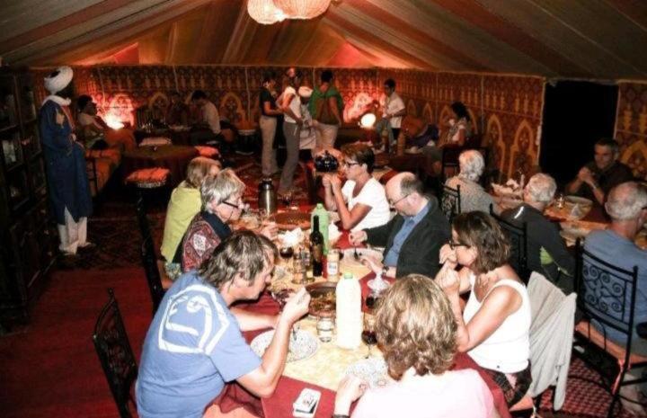 Merzouga Luxury Camp ภายนอก รูปภาพ